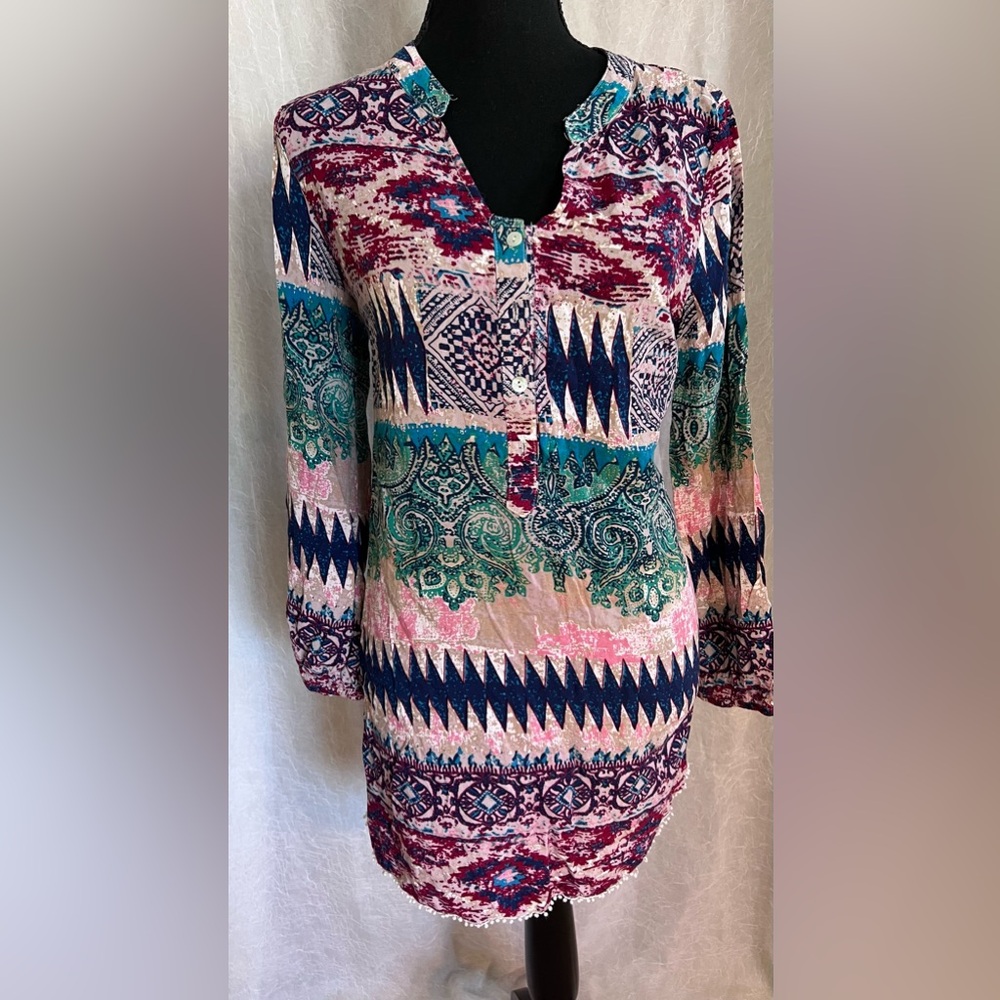 Patterned tunic Bundle & save 30% off 2+ items​​​